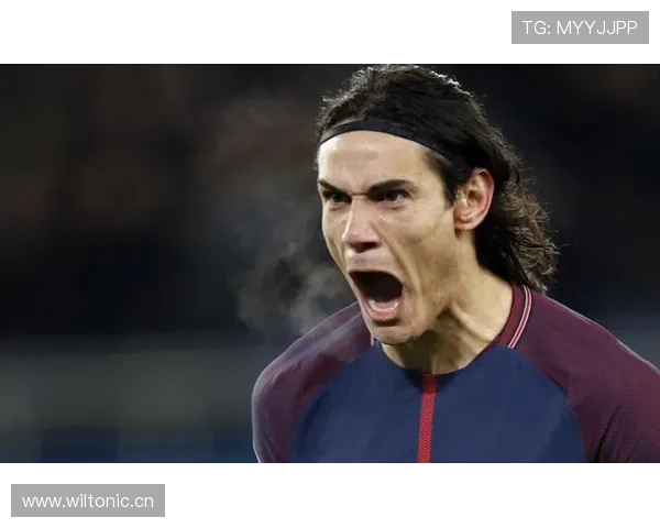 卡瓦尼训练完直接去超市抢打折牛排，这自律谁懂啊