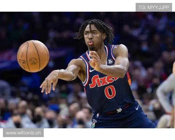 布兰登·罗伊挡拆造领先优势提升球队关键得分效率