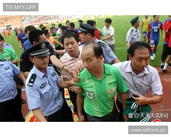 边裁旗示规则全解析：何时举旗、如何判罚？